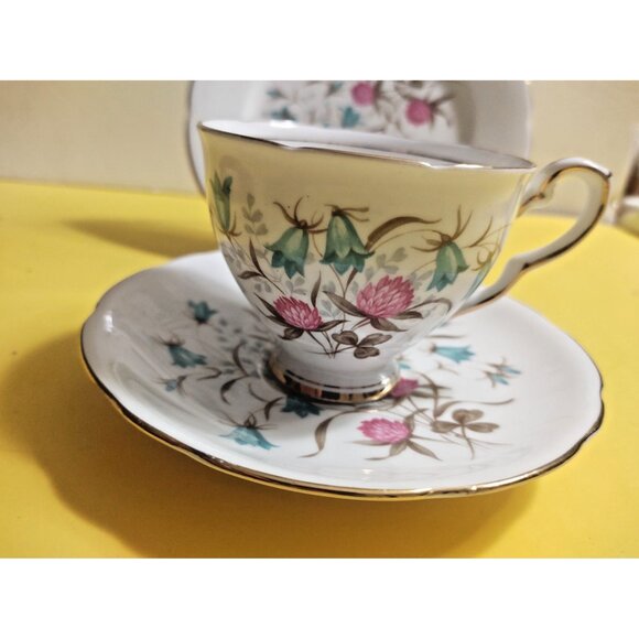 Royal Standard Tea Trio Cup, Saucer and Bread Plate "Cloverbel" Pattern - Picture 4 of 12